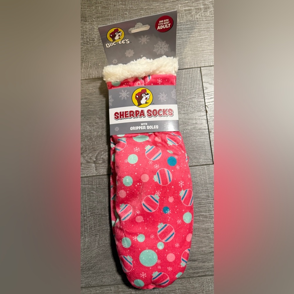 Buc-ee's‎ Adult Sherpa Holiday Socks W/Gripper Soles